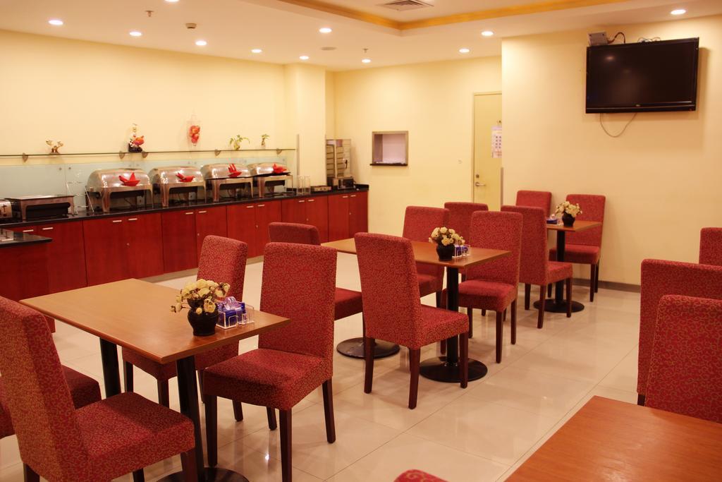 Hanting Hotel Shanghai Qibao Centre Exterior photo